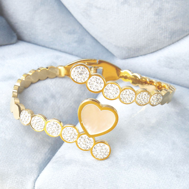 B001 Cute Love Heart Gold Plating Staiess Steel Lucky Cuff Bangles for Women, Ttanh Cute Love Heart Bracelet Wedding Party Charm Bangles Jewelry Gift for Teen Girls