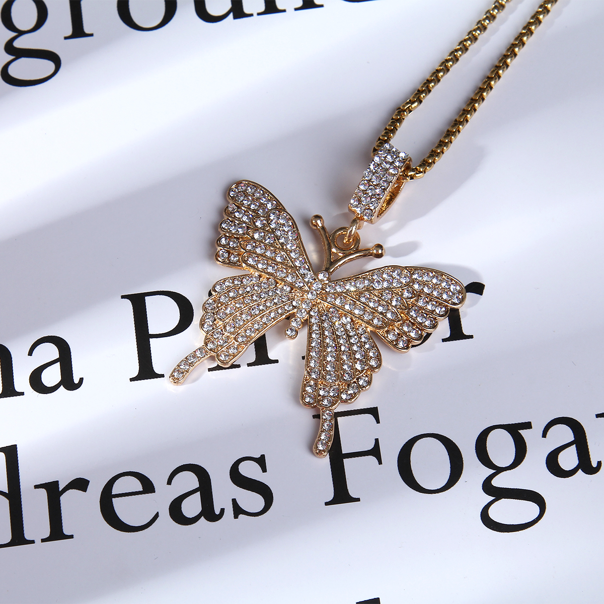 HN003:Hip-Hop Style Nice and High Quality Butterfly Necklace For Women and Men - Image 6