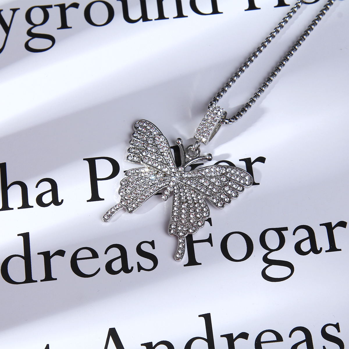 HN003:Hip-Hop Style Nice and High Quality Butterfly Necklace For Women and Men - Image 7