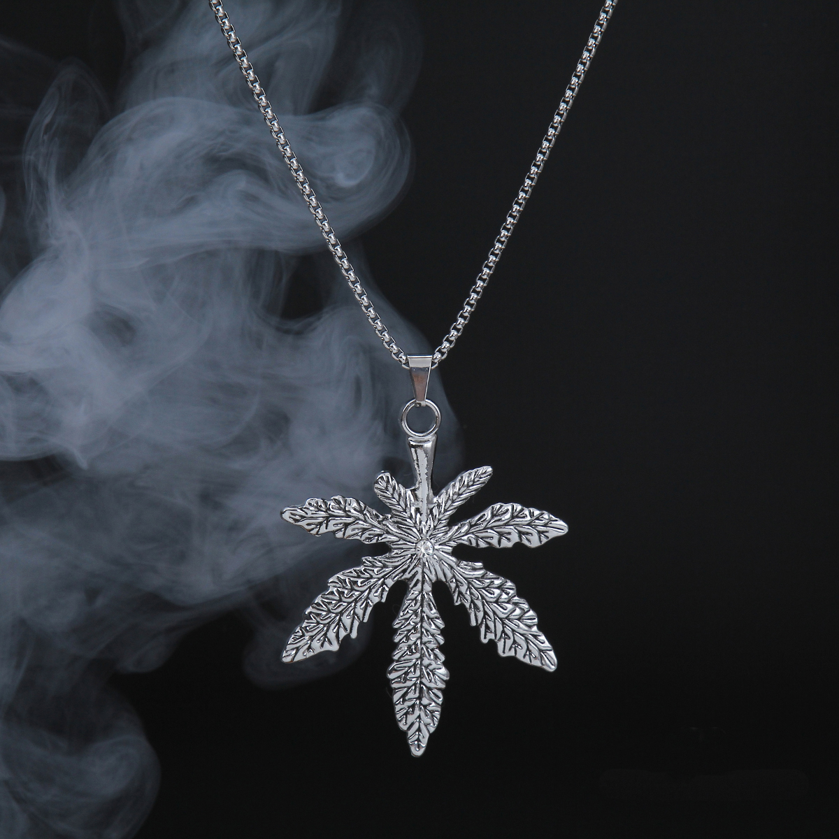 HN011:Hip-Hop Style Necklace, Pure Stainless Steel Hemp Leaf Pendant with 24 inch Chaine Necklace for Women and Men - Image 2