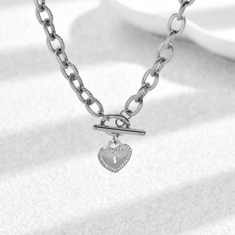 N003:Stainless Steel Titanium Heart Lock Necklace For Women And Men, Color Not Fade, Waterproof - Image 2
